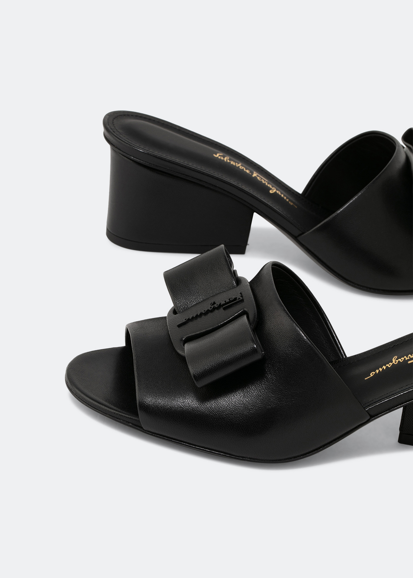 

Valery mules, Black