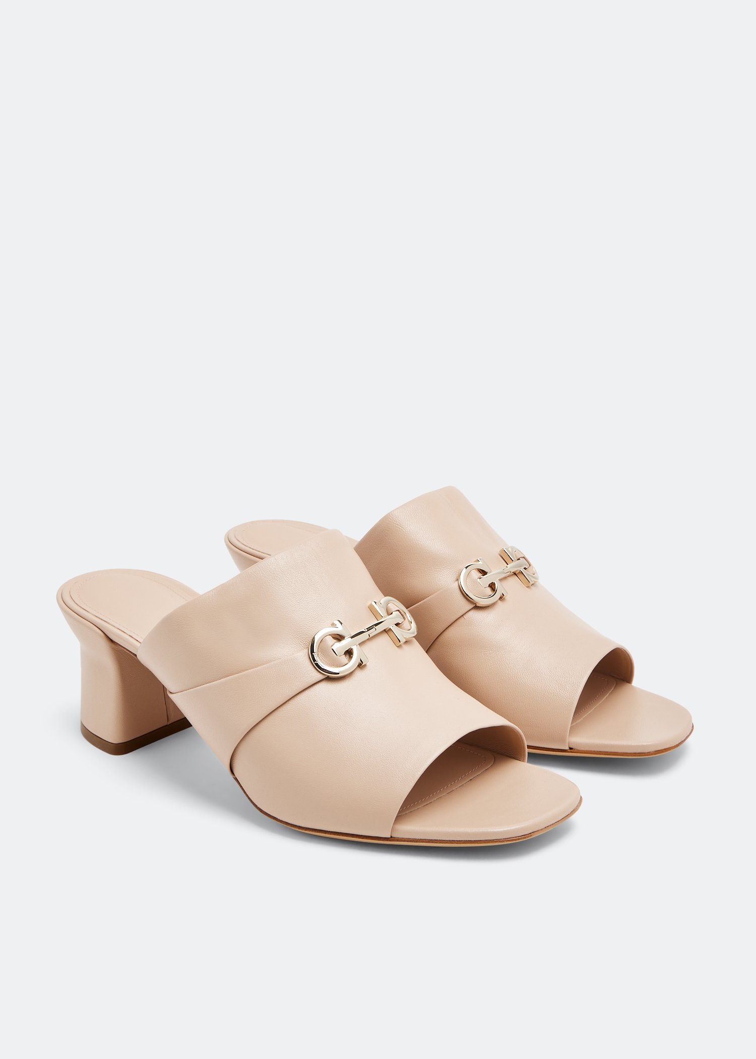 Ferragamo ornella discount