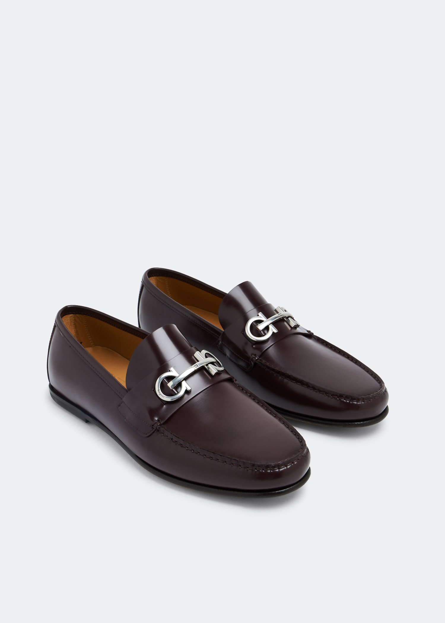 Ferragamo Gancini loafers for Men Burgundy in KSA Level Shoes