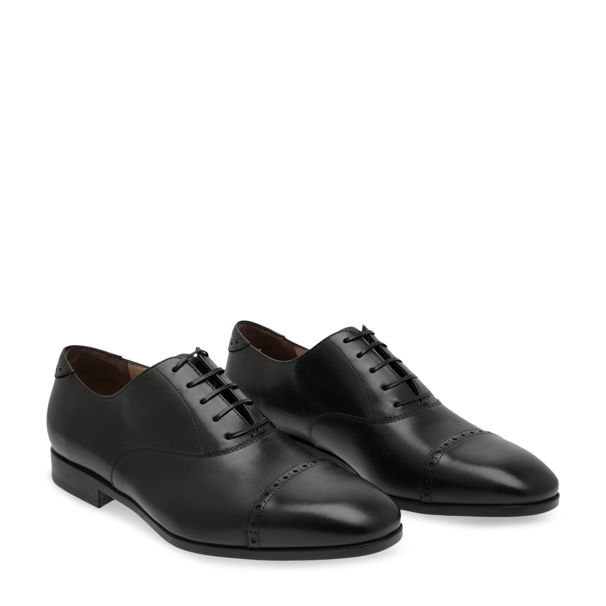 

Cap-toe oxford shoes, Black