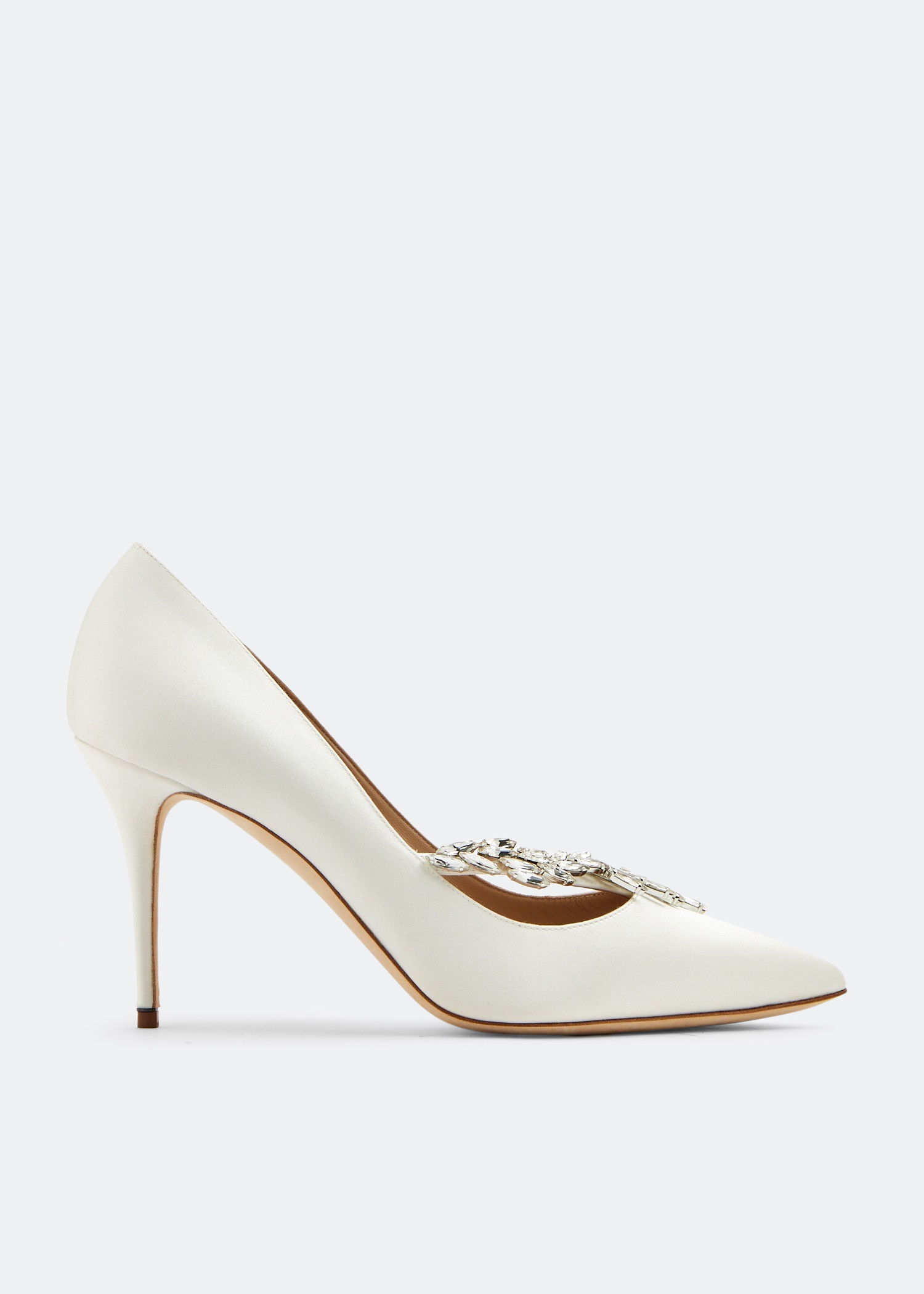 Manolo Blahnik Nadira satin pumps for Women - White in UAE