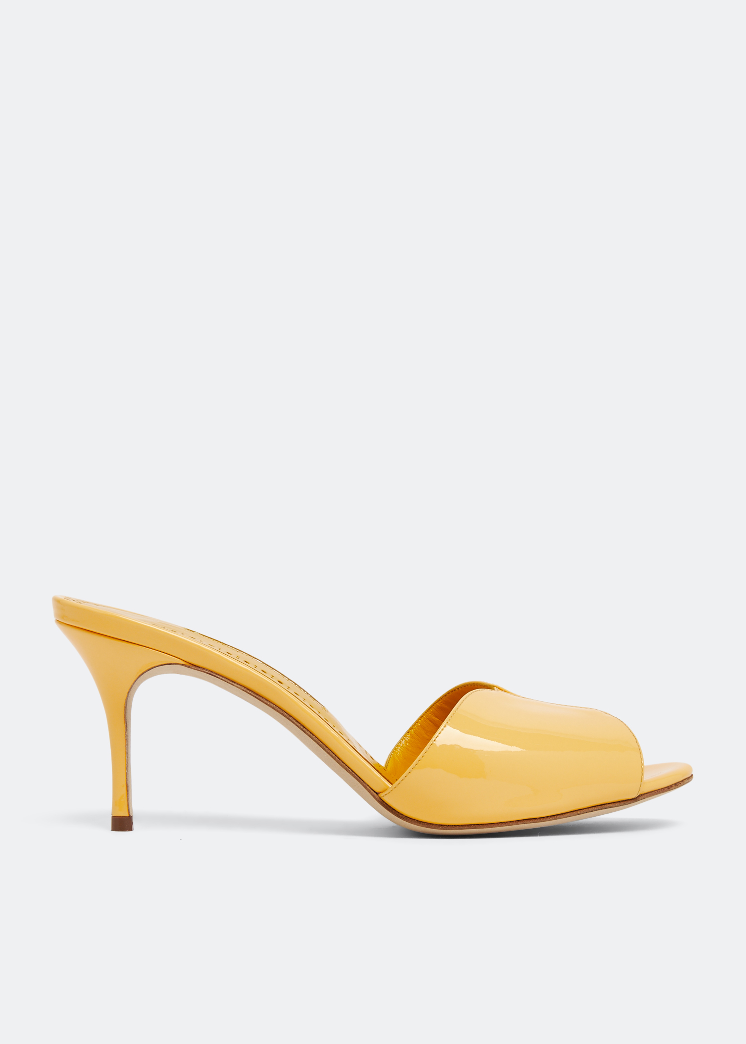 

Houramu patent mules, Yellow