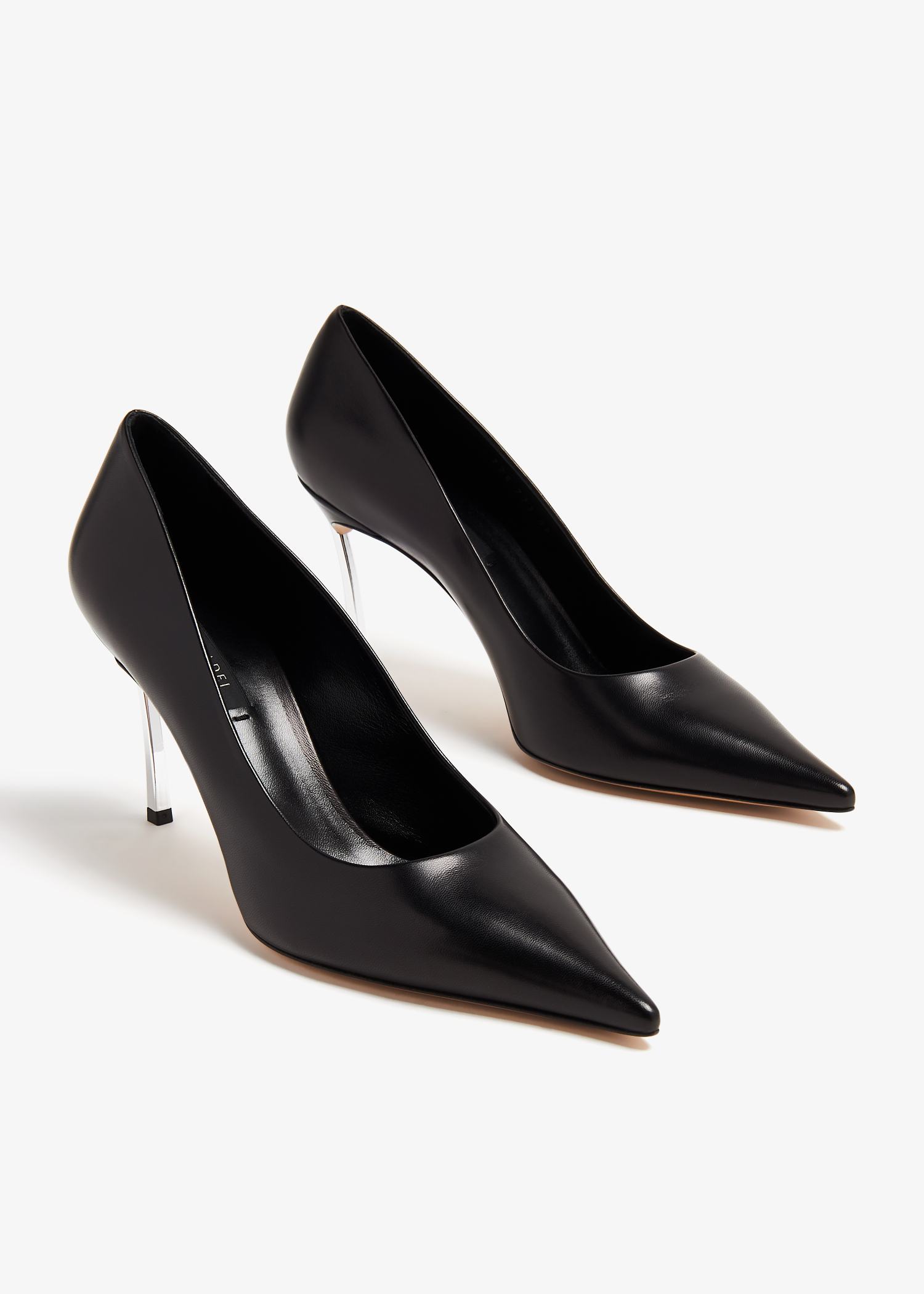 Casadei black outlet pumps