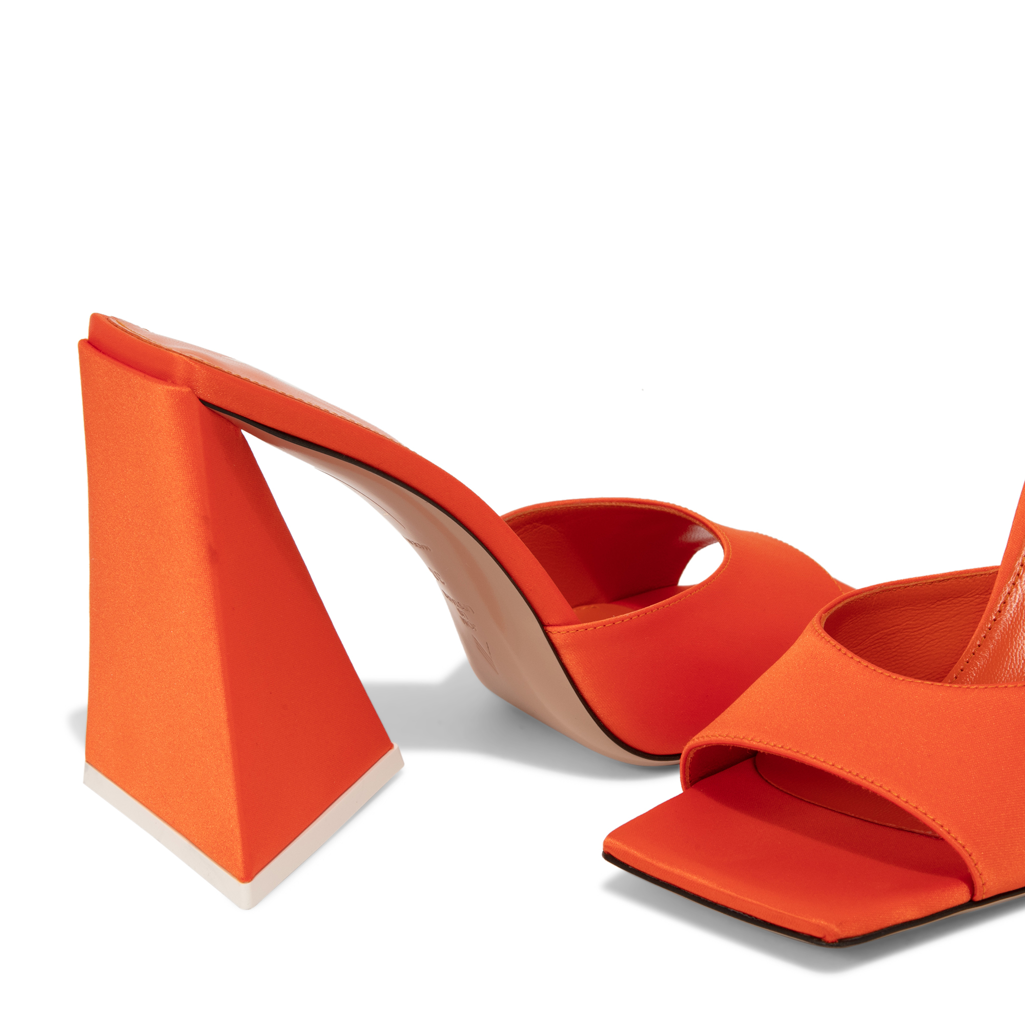 

Devon mules, Orange