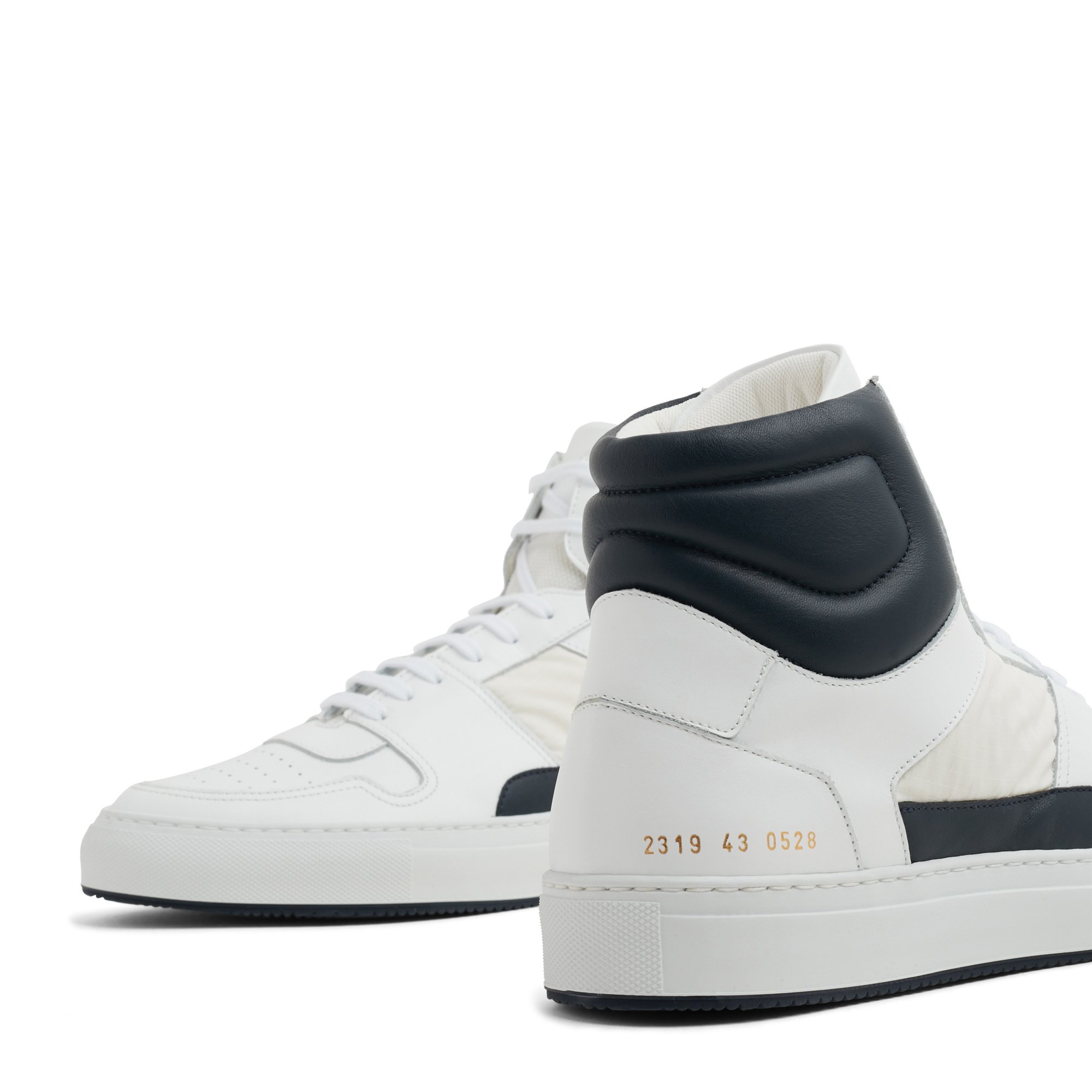 Common project outlet high top sneakers