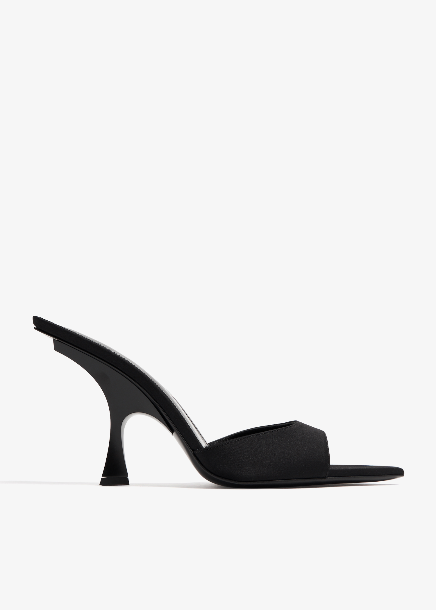 

Ester mules, Black