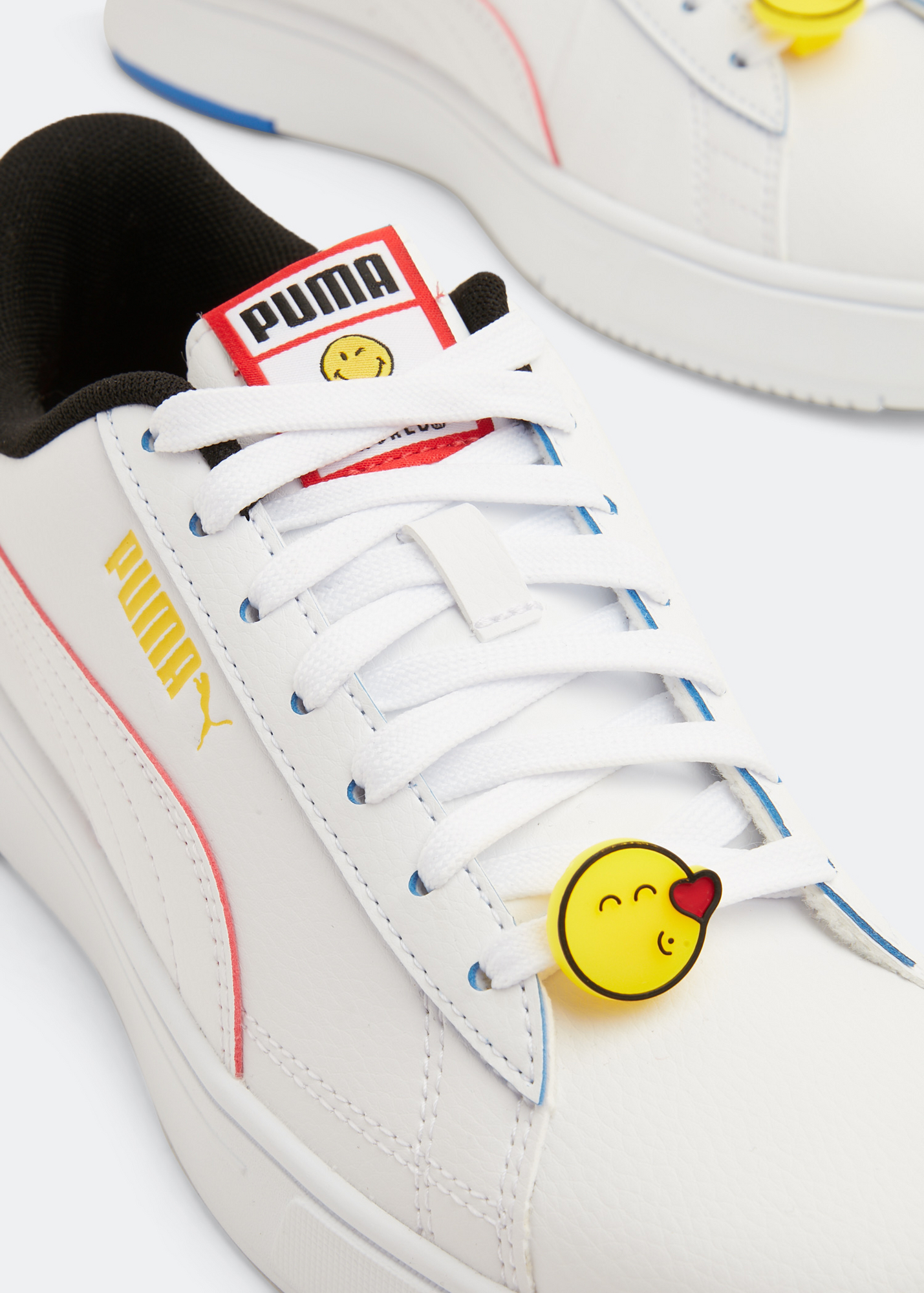 

x SMILEYWORLD Serve Pro sneakers, White