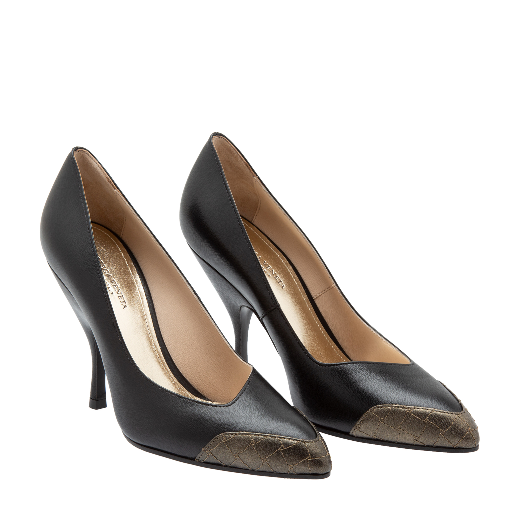 

Moodec pumps, Black