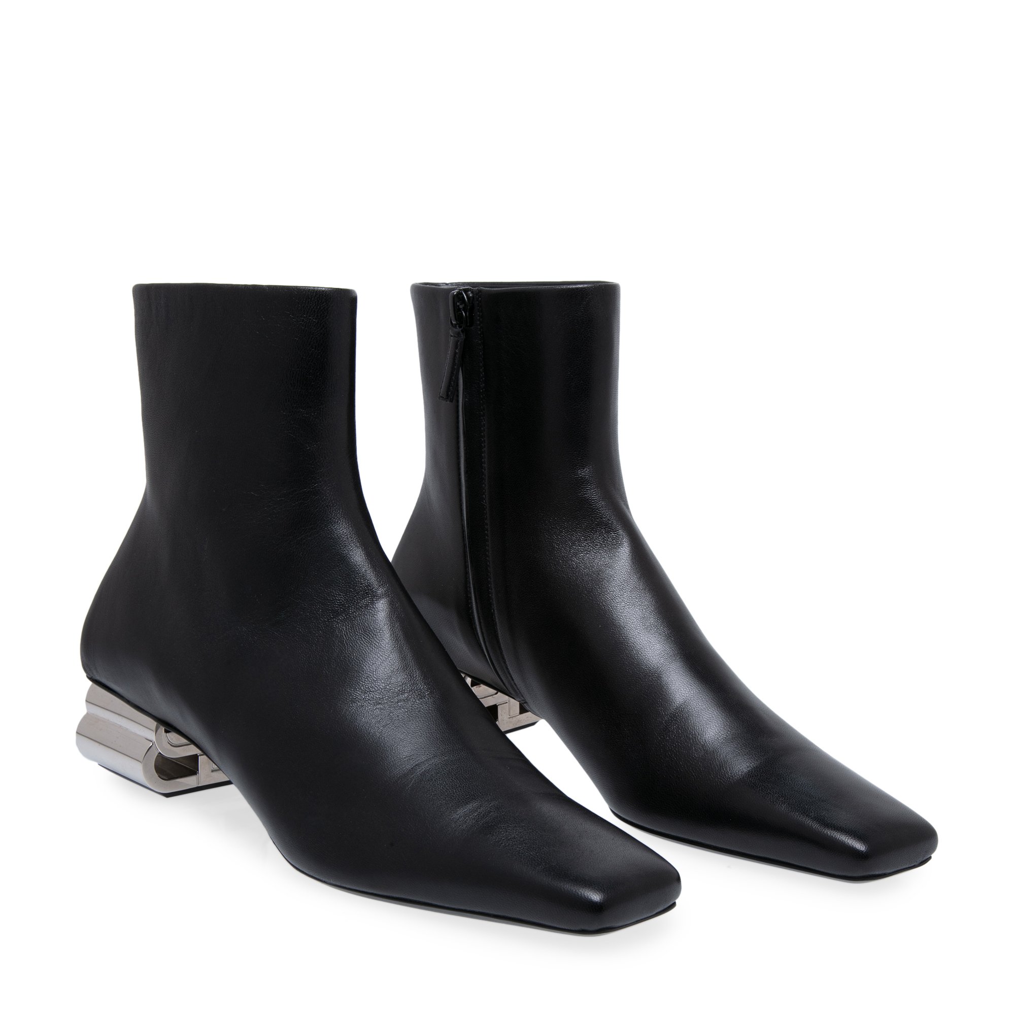 

Typo boots, Black