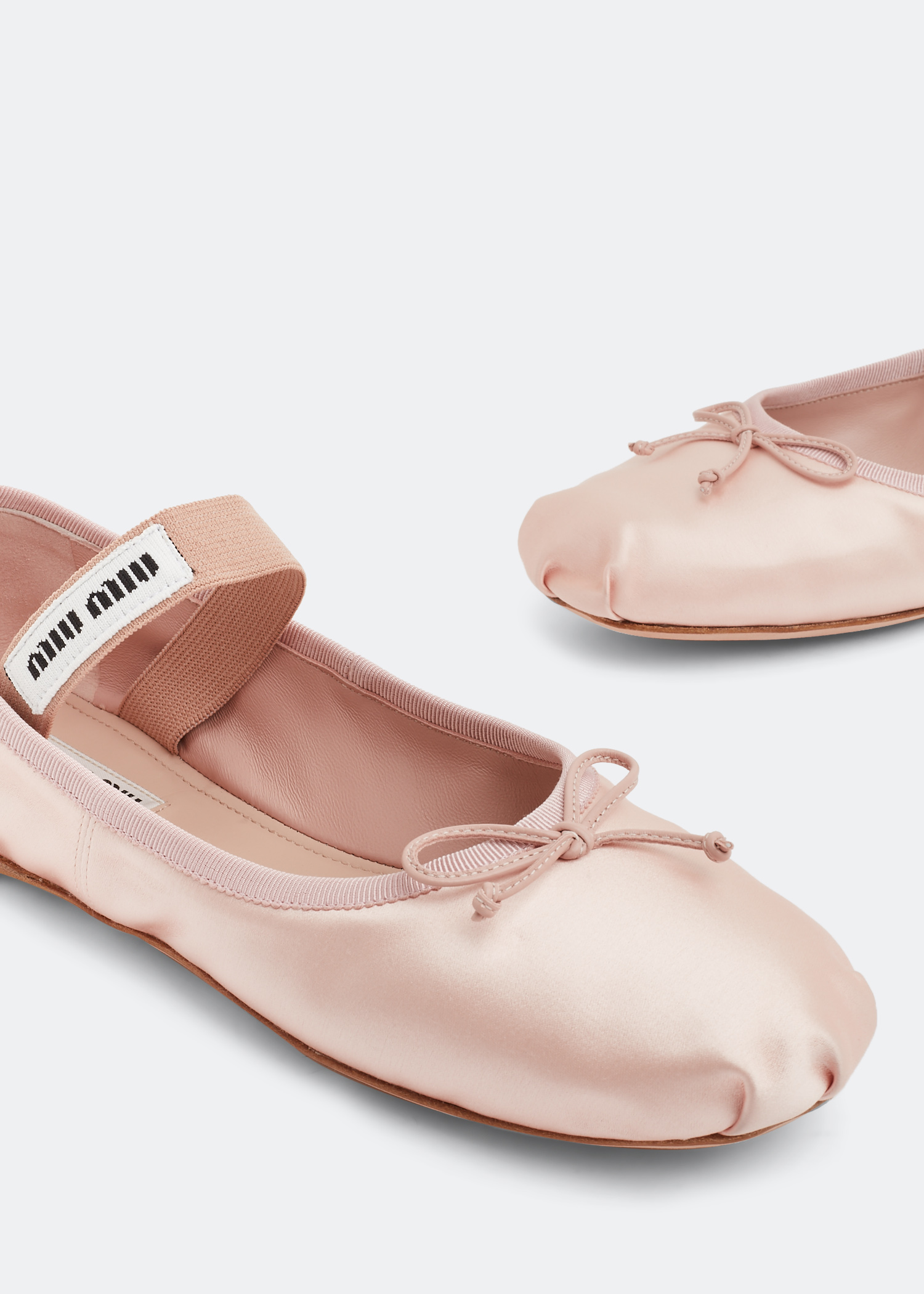 

Satin ballerinas, Pink