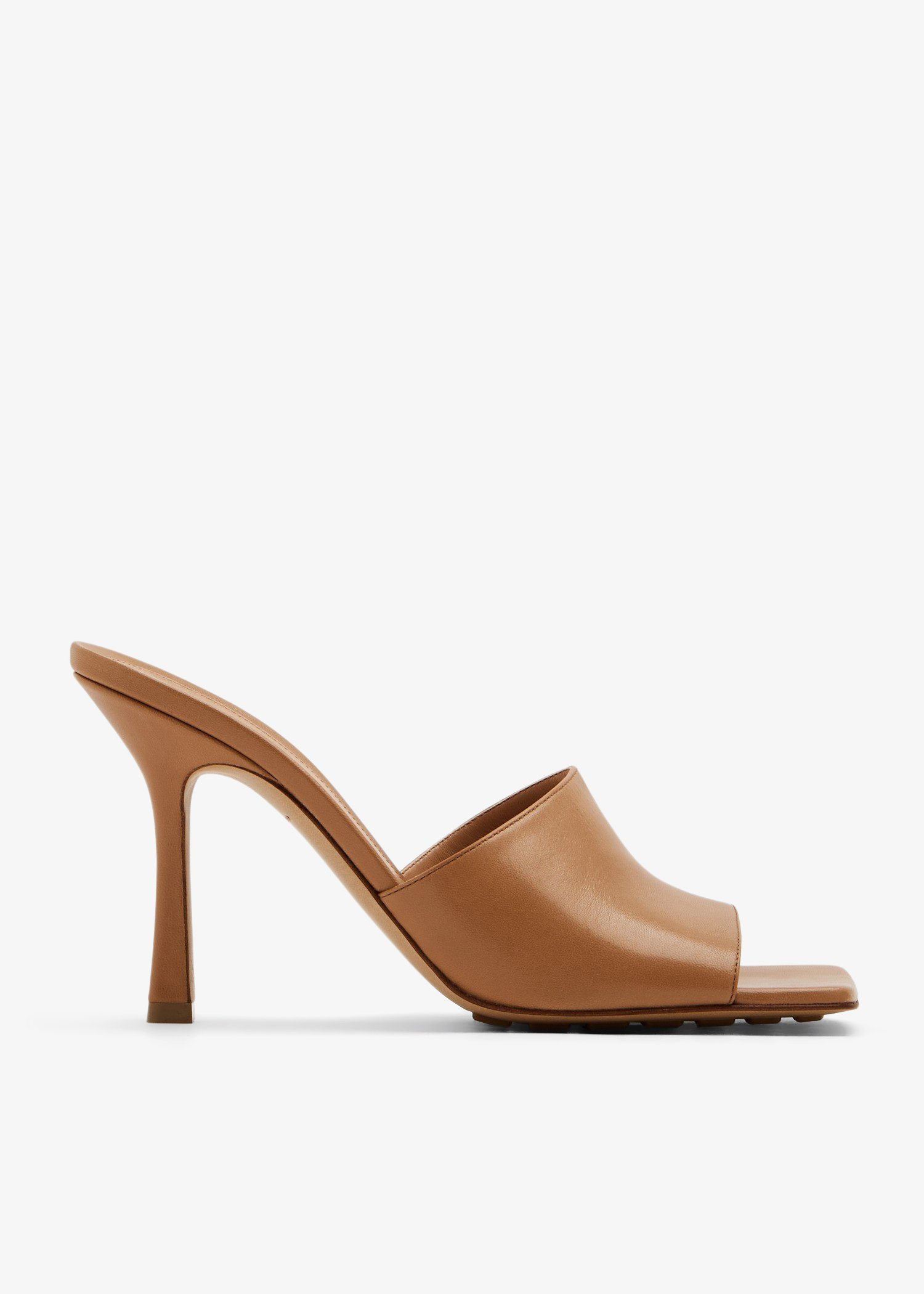 

Stretch mules, Neutral