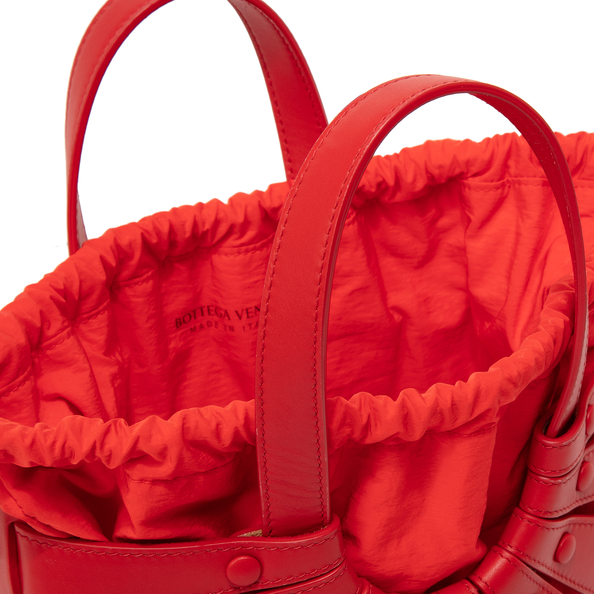 

The Shell bag, Red