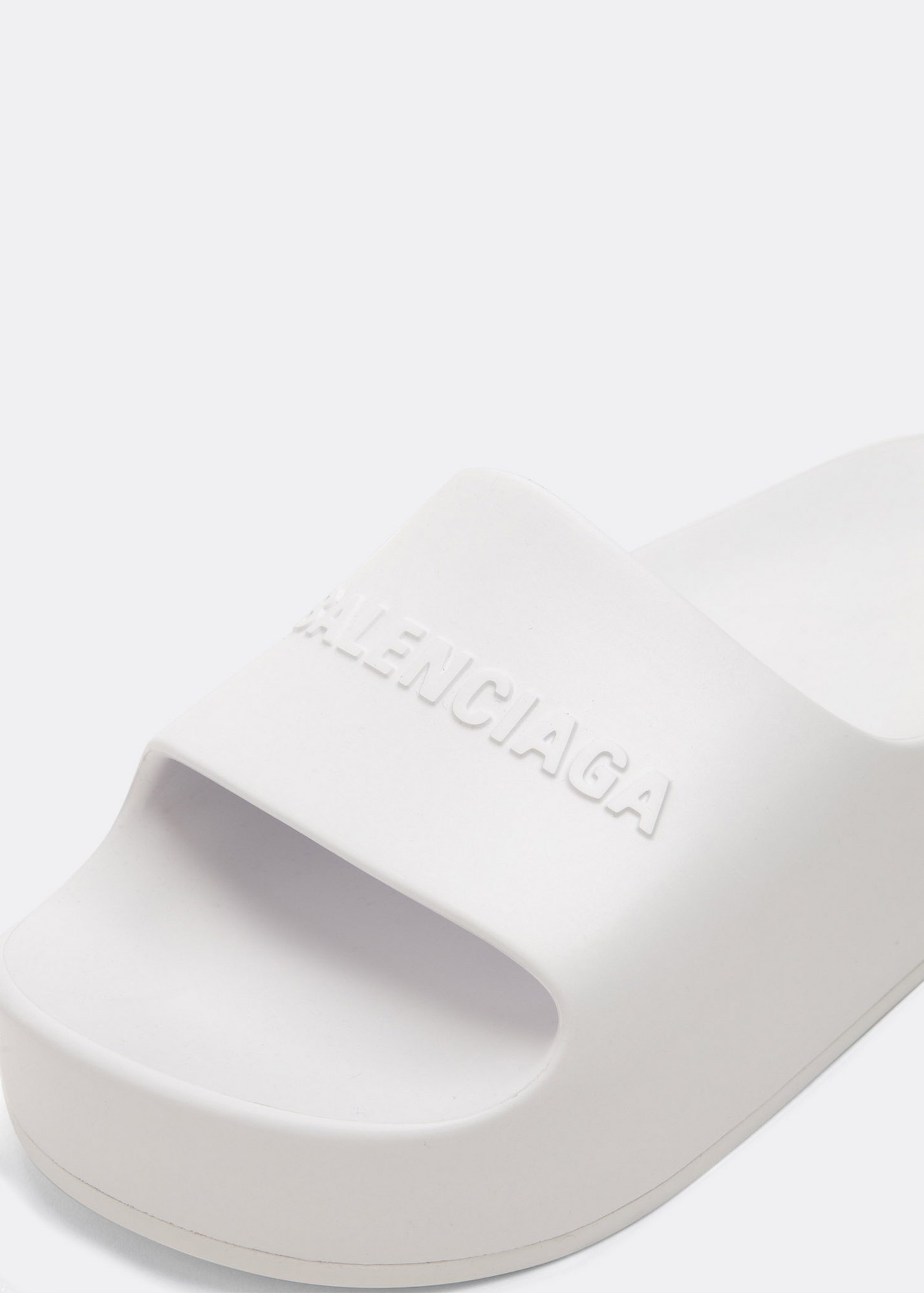 Balenciaga flip store flops white