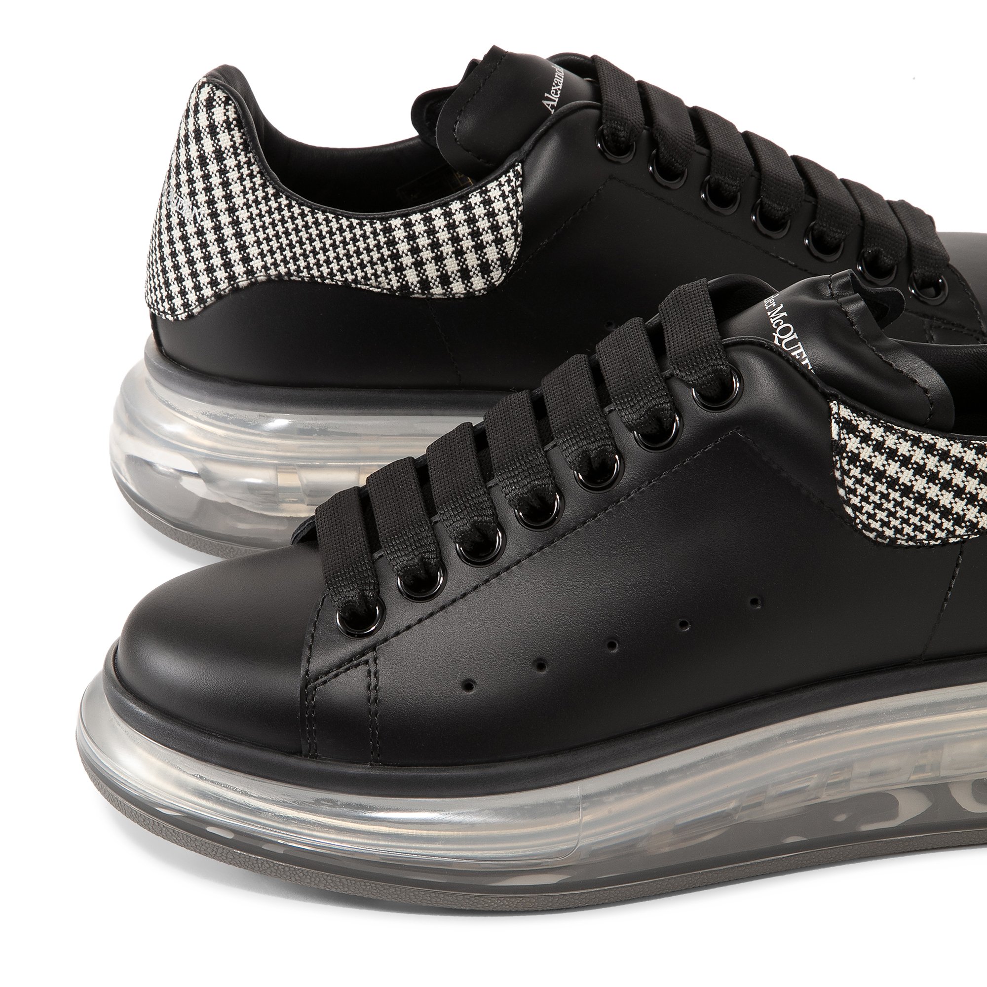 

Larry oversized sneakers, Black