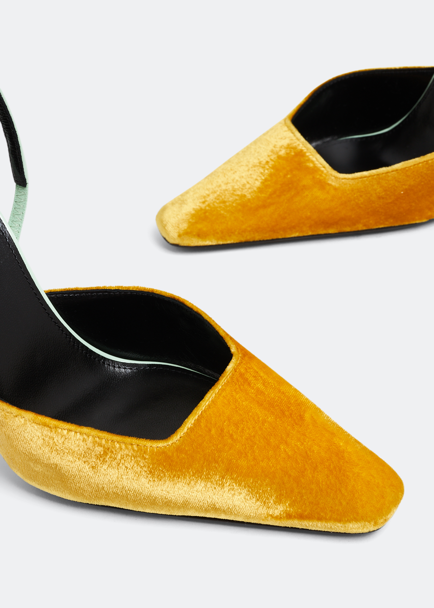 

Blade slingback pumps, Yellow