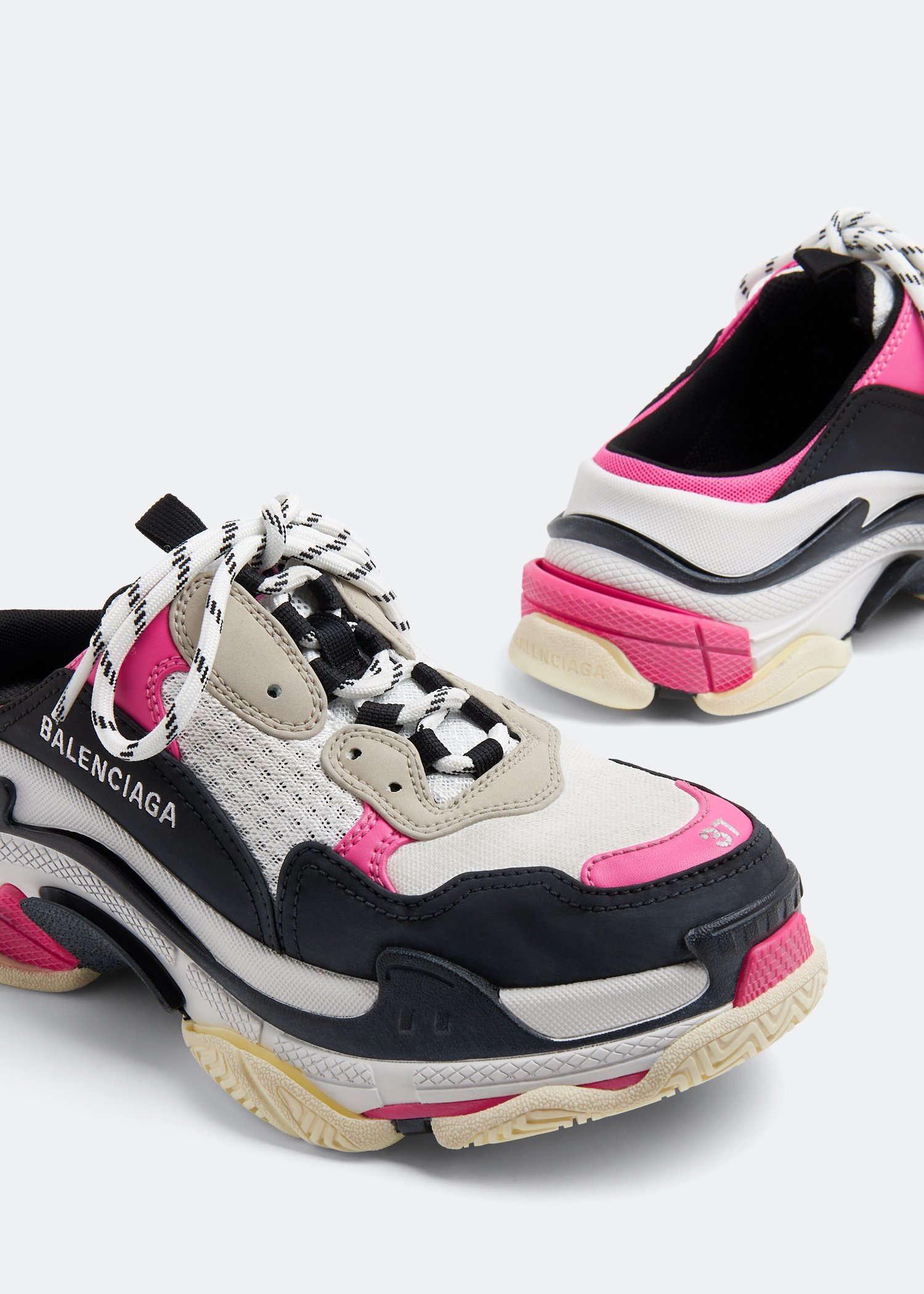 Pink and black hot sale balenciaga triple s