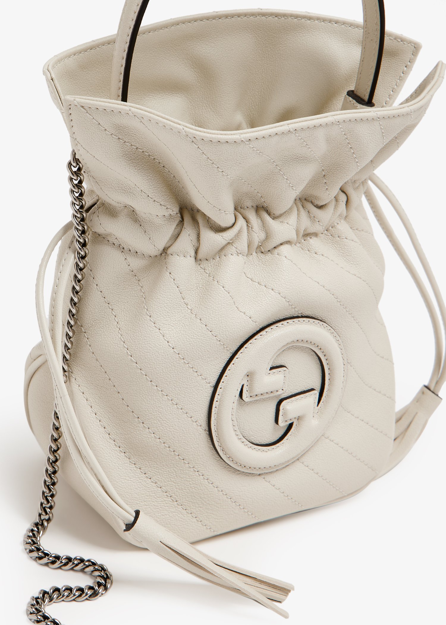 Gucci mini discount bucket bag white