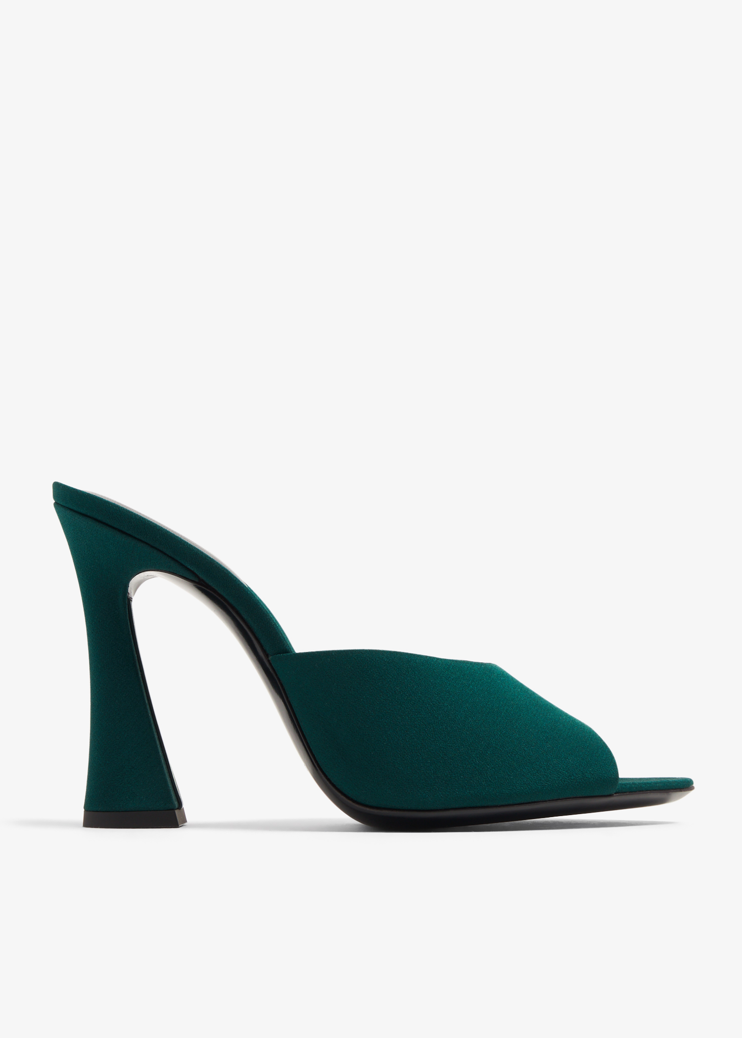 

Suite mules, Green