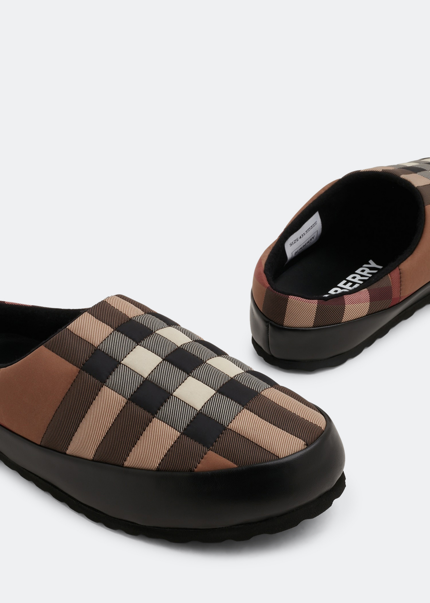 

Check nylon slippers, Brown