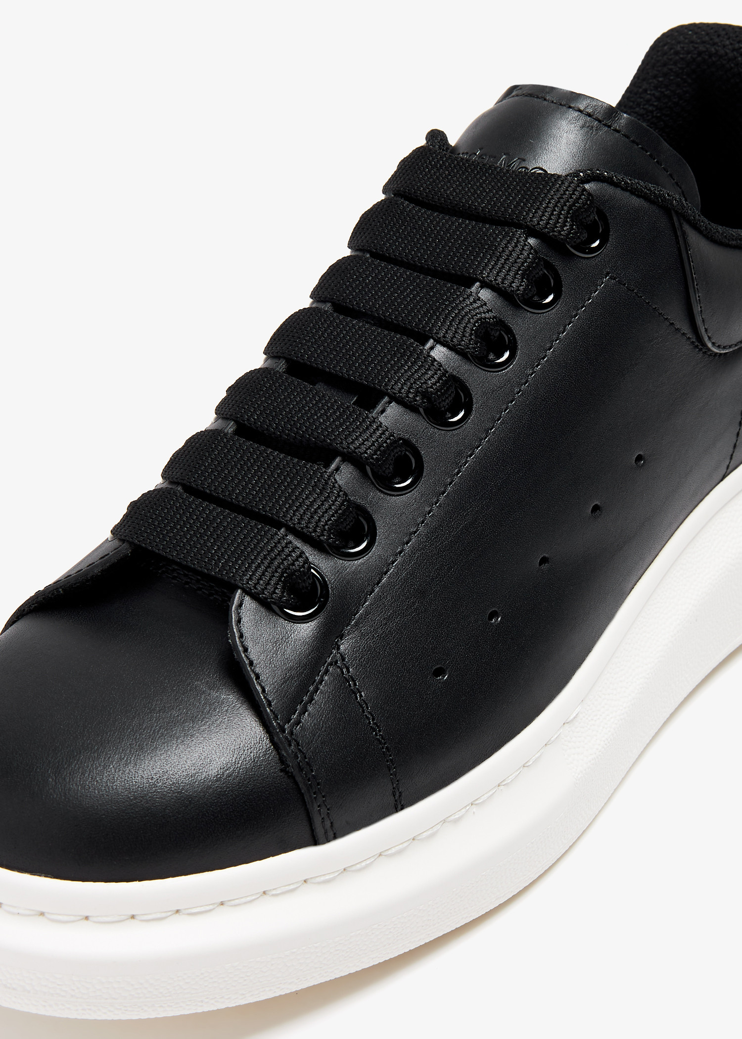 Alexander McQueen Oversized sneakers for Men Black in Kuwait Level Shoes