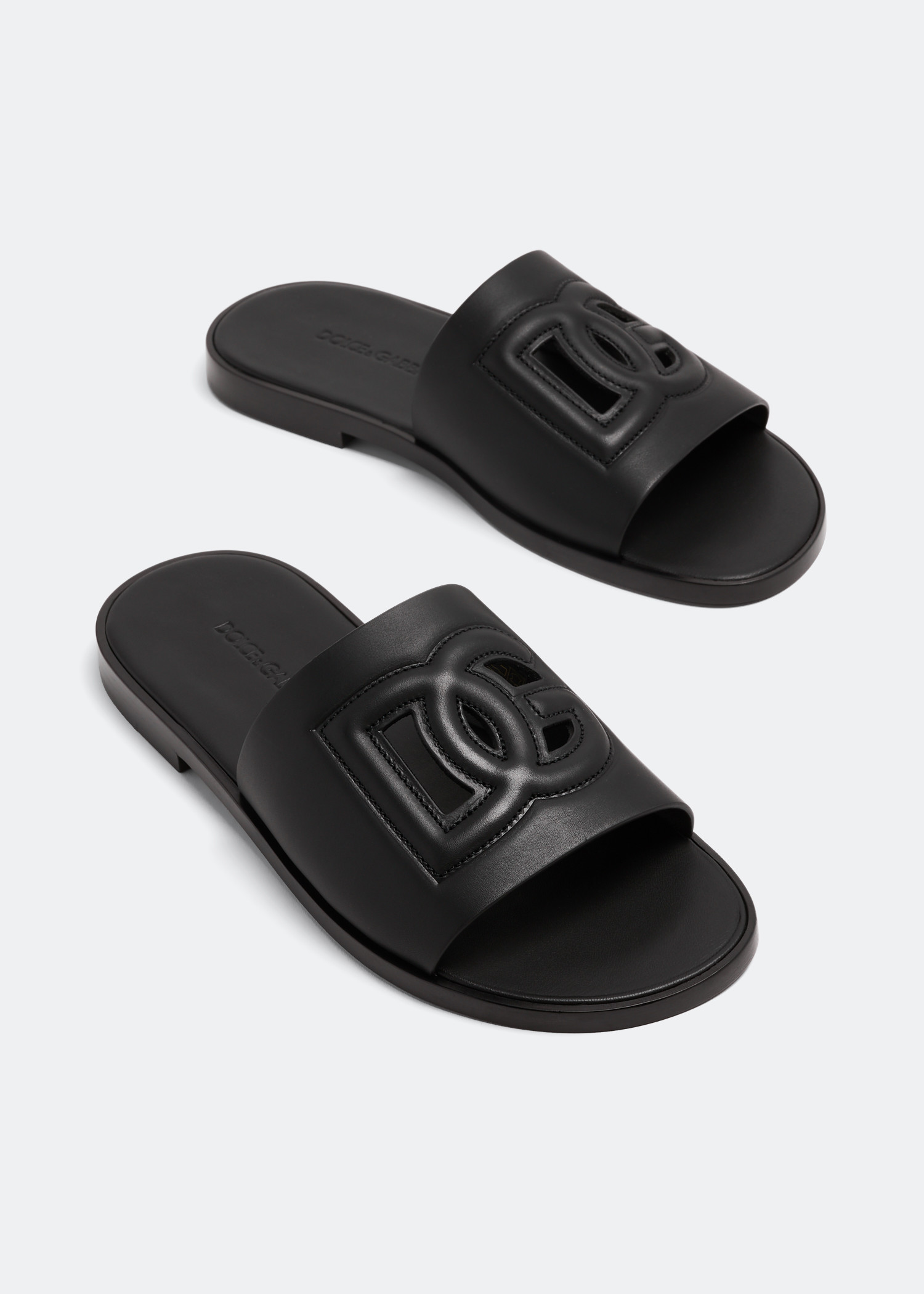 Men on sale chanel slides