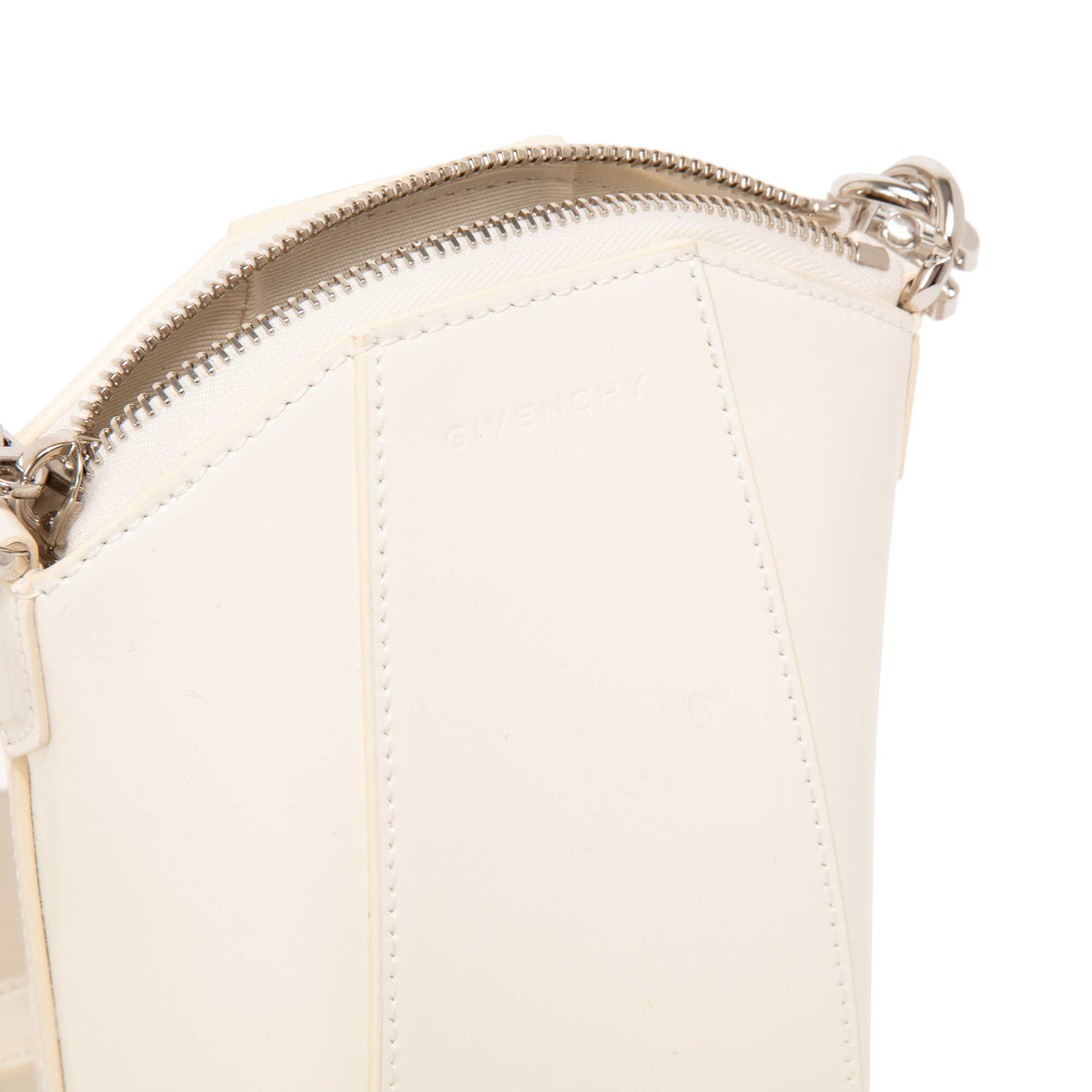 

Antigona mini vertical bag, White