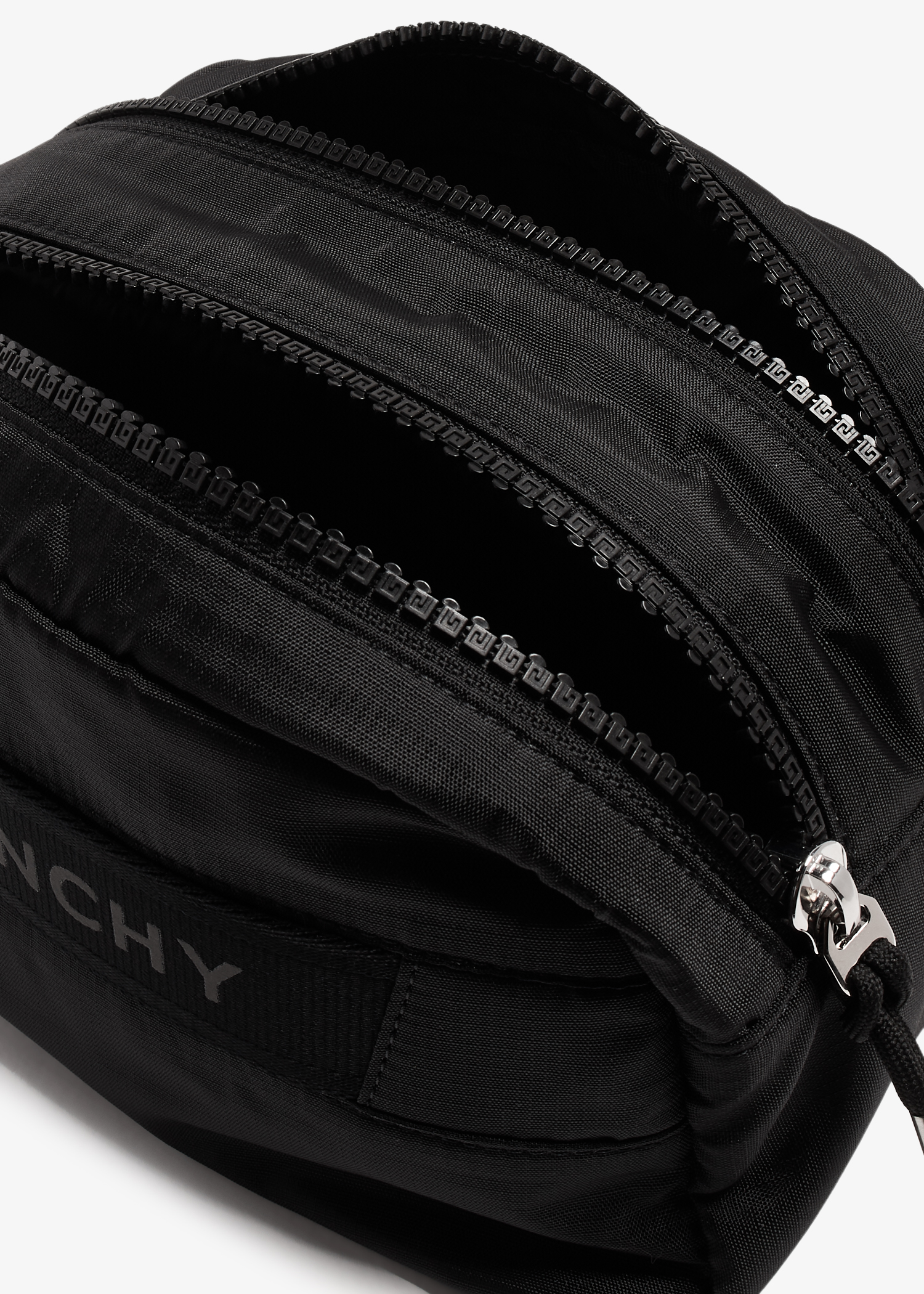 Givenchy G-Trek toilet pouch for Men - Black in UAE | Level Shoes