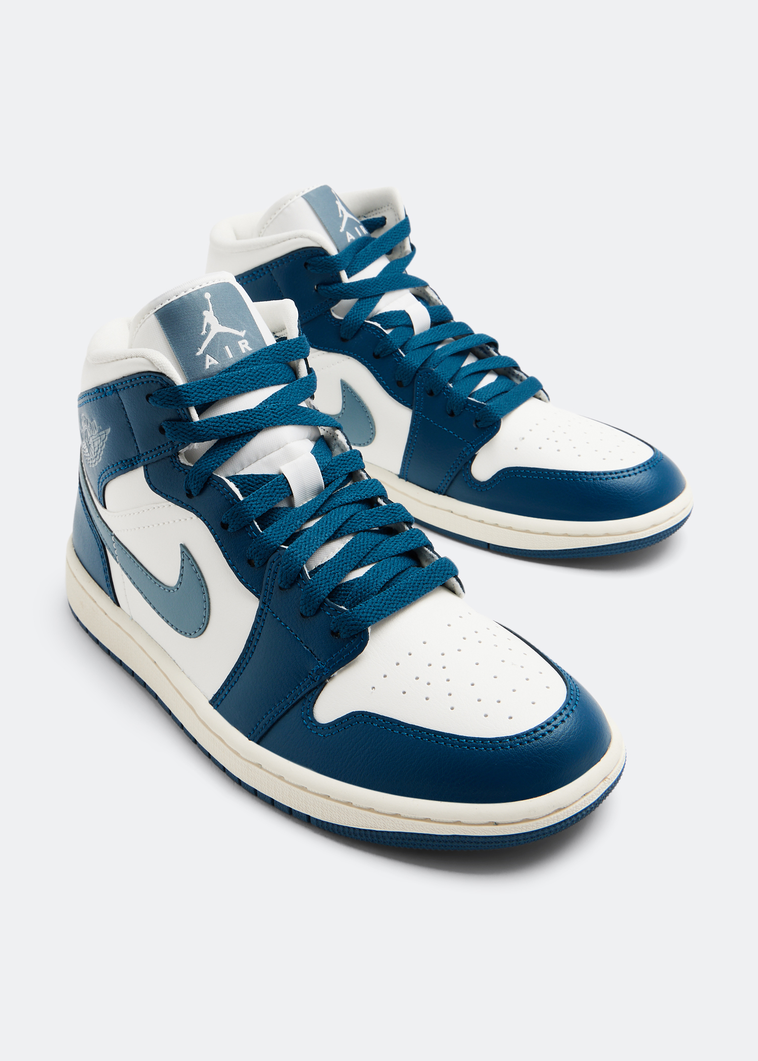 Nike Air Jordan 1 Mid 'Sky J French Blue' sneakers for Women 