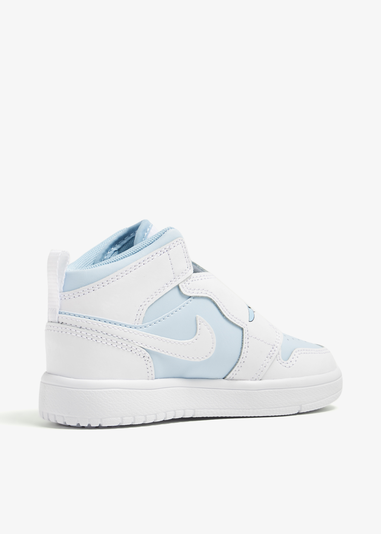 Nike Sky Jordan 1 sneakers for Unisex White in UAE Level Shoes