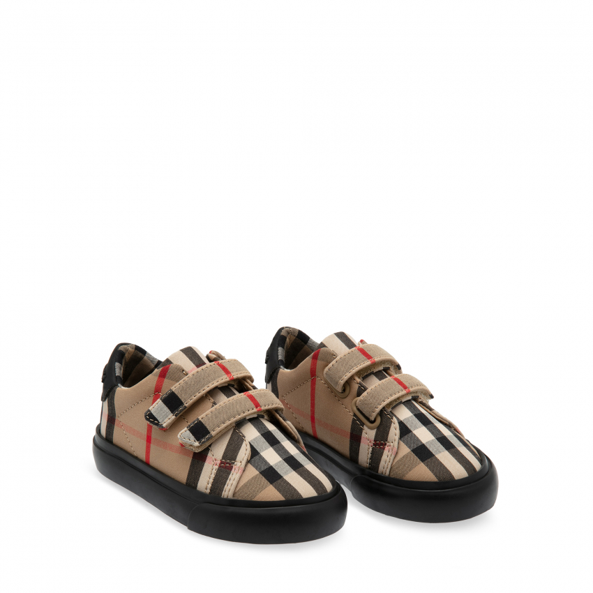 Burberry Markham sneakers for Baby - Beige in UAE | Level Shoes