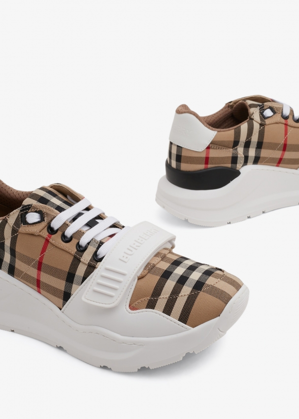 Burberry Regis sneakers for Women - Beige in UAE | Level Shoes