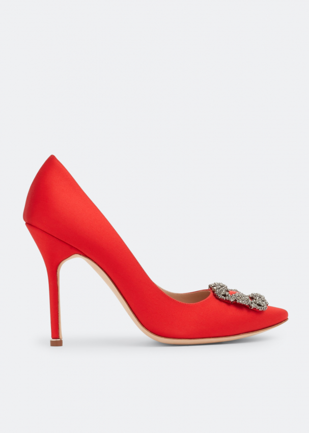 Manolo Blahnik Hangisi satin pumps for Women - Red in UAE | Level Shoes