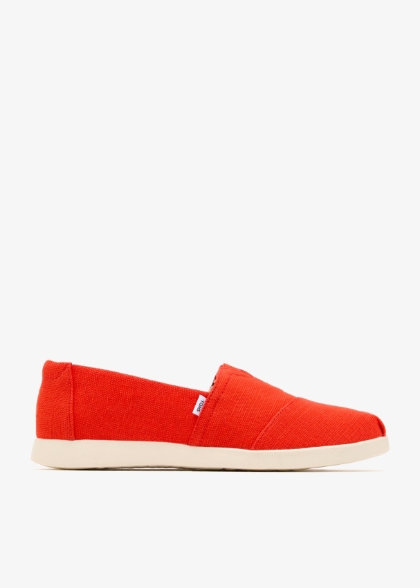 10021925-red_1.jpg