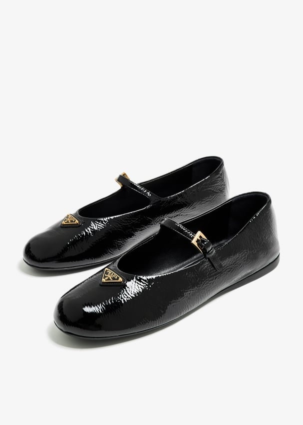 Flat shoes prada best sale