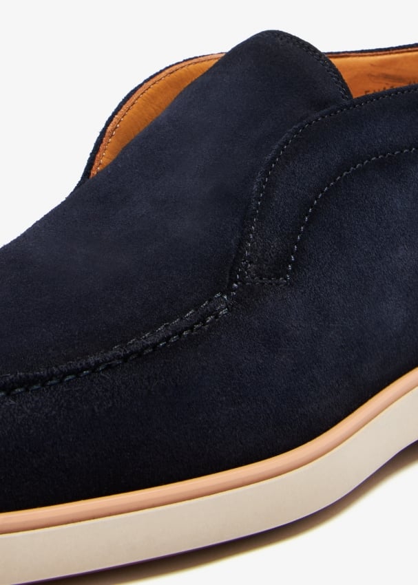 Magnanni Loda desert boots for Men Blue in Bahrain Level Shoes