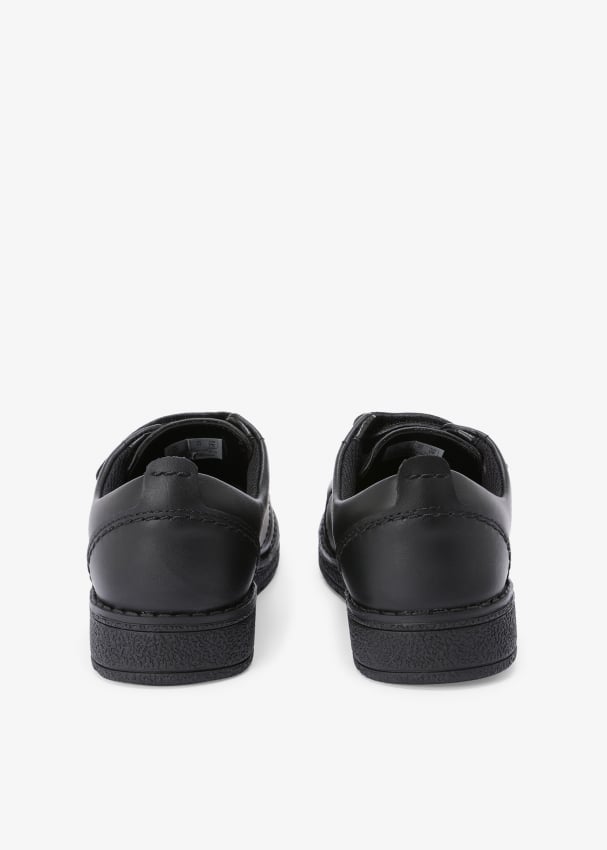 Clarks Mendip Bright shoes for Boy - Black in UAE | Level Shoes