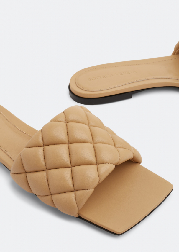 Bottega Veneta Padded flat sandals for Women - Beige in Qatar