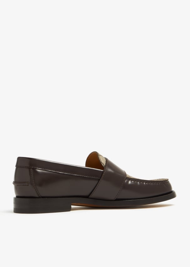 Gucci leather loafer store with kingsnake