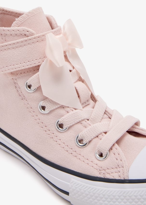 Pink eyelet converse best sale