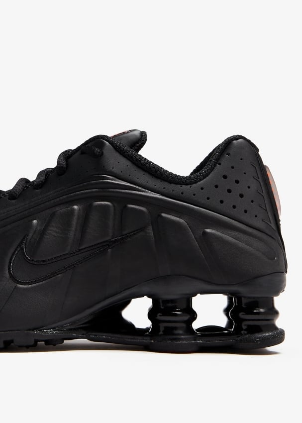 Kids nike shox hotsell