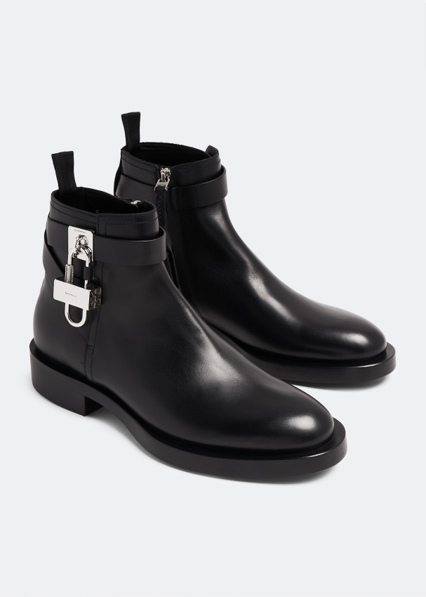 Givenchy Lock ankle boots for Men - Black in UAE | Level Shoes
