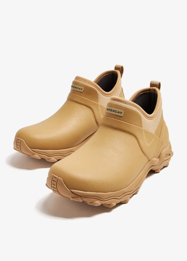 Givenchy BOGS Chelsea low boots for Men Beige in UAE Level Shoes