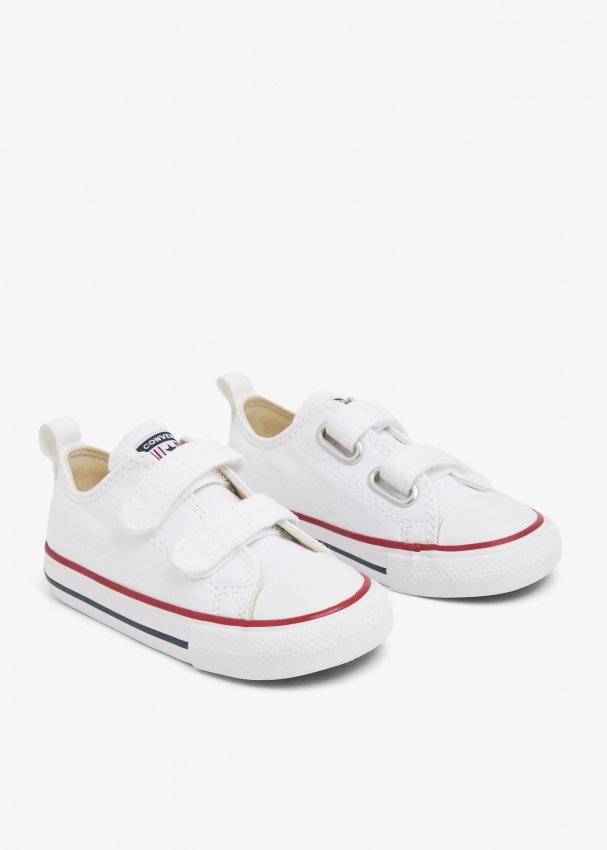 Infant discount chuck taylors