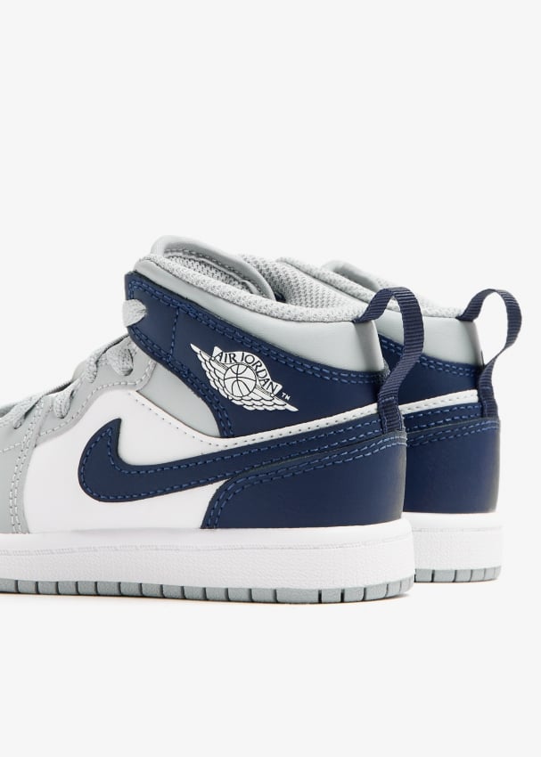 Air jordan 1 mid navy blue best sale