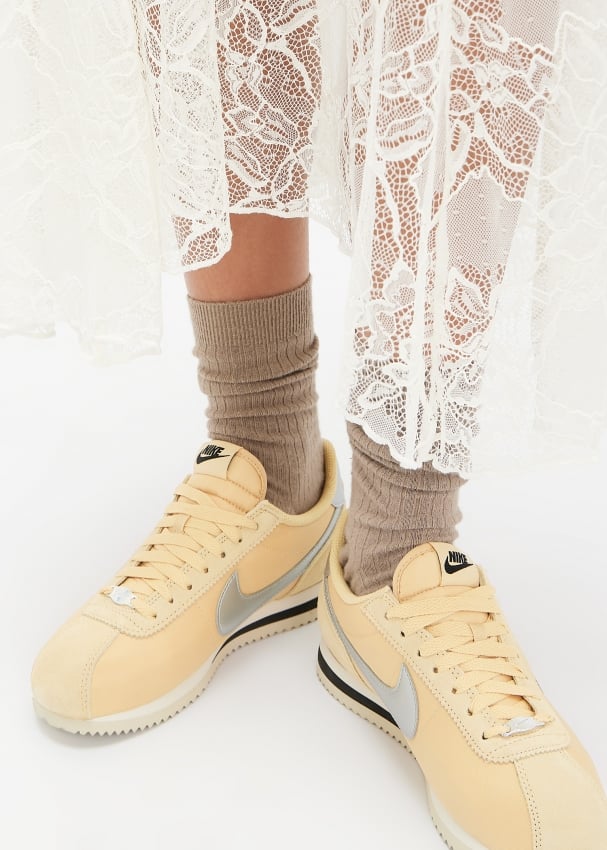 Nike cortez beige womens best sale