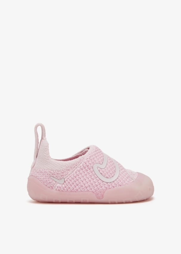 Nike Nike Swoosh 1 sneakers for Baby Pink in UAE Level Shoes