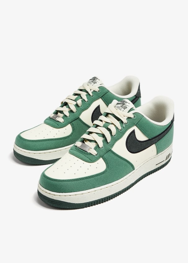 Nike Air Force 1 07 LV8 Vintage Green sneakers for Men Green in Oman Level Shoes