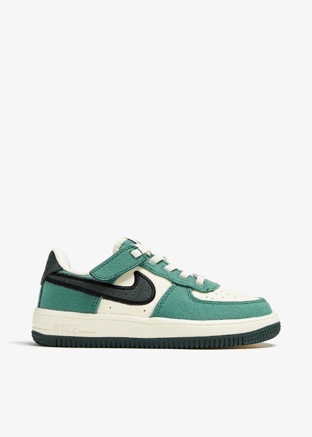 Nike Force 1 Low EasyOn sneakers for Boy Green in UAE Level Shoes