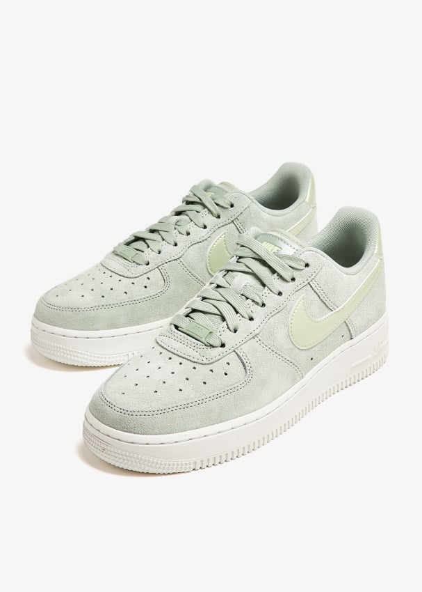 Nike Air Force 1 07 SE sneakers for Women Green in UAE Level Shoes