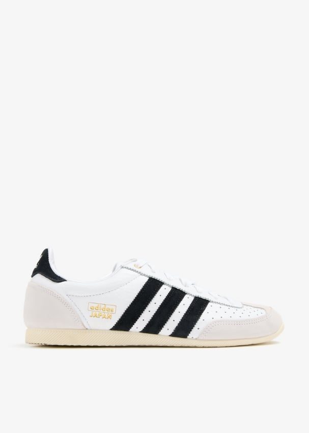 Adidas shoes online lowest price japan best sale